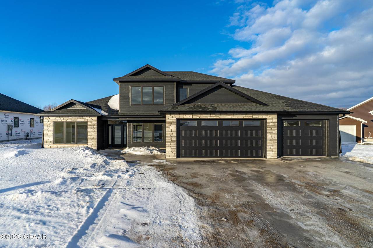 5422 Courtyard Drive - Photo 1