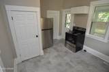611 Walsh Street - Photo 4