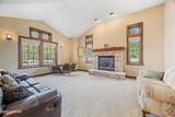 1395 Highpointe Drive - Photo 3