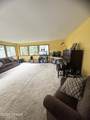 100 Oak Street - Photo 17