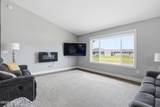 934 Thames Court - Photo 13
