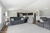 934 Thames Court - Photo 15