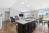 934 Thames Court - Photo 18