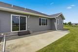 934 Thames Court - Photo 35