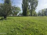 520 Summit Avenue - Photo 2