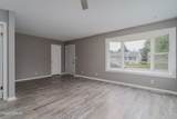 2509 9TH Avenue - Photo 3
