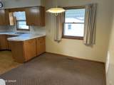 919 Lawler Avenue - Photo 4