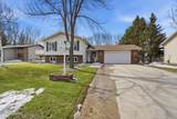 922 James Avenue - Photo 2