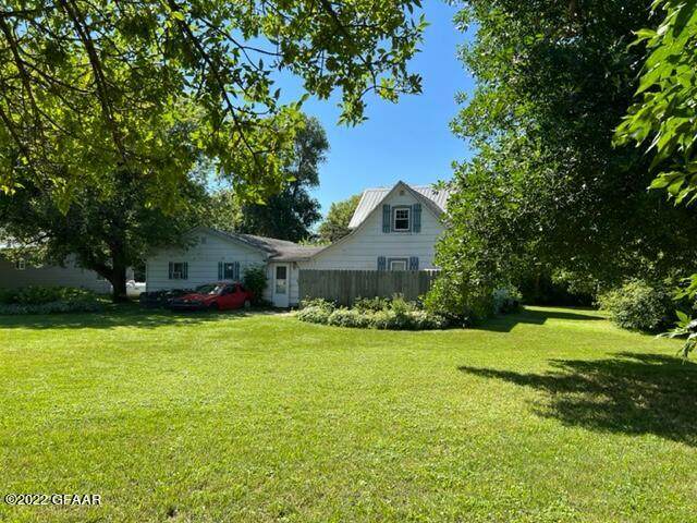 401 1ST Street - Photo 1