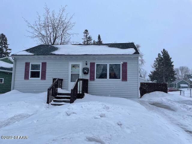 625 12TH Street - Photo 1