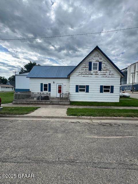 114 5TH Street - Photo 1