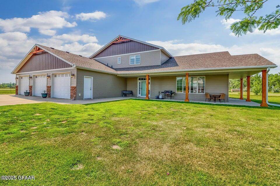 https://bt-photos.global.ssl.fastly.net/grandforks/orig_boomver_1_25-1103-2.jpg