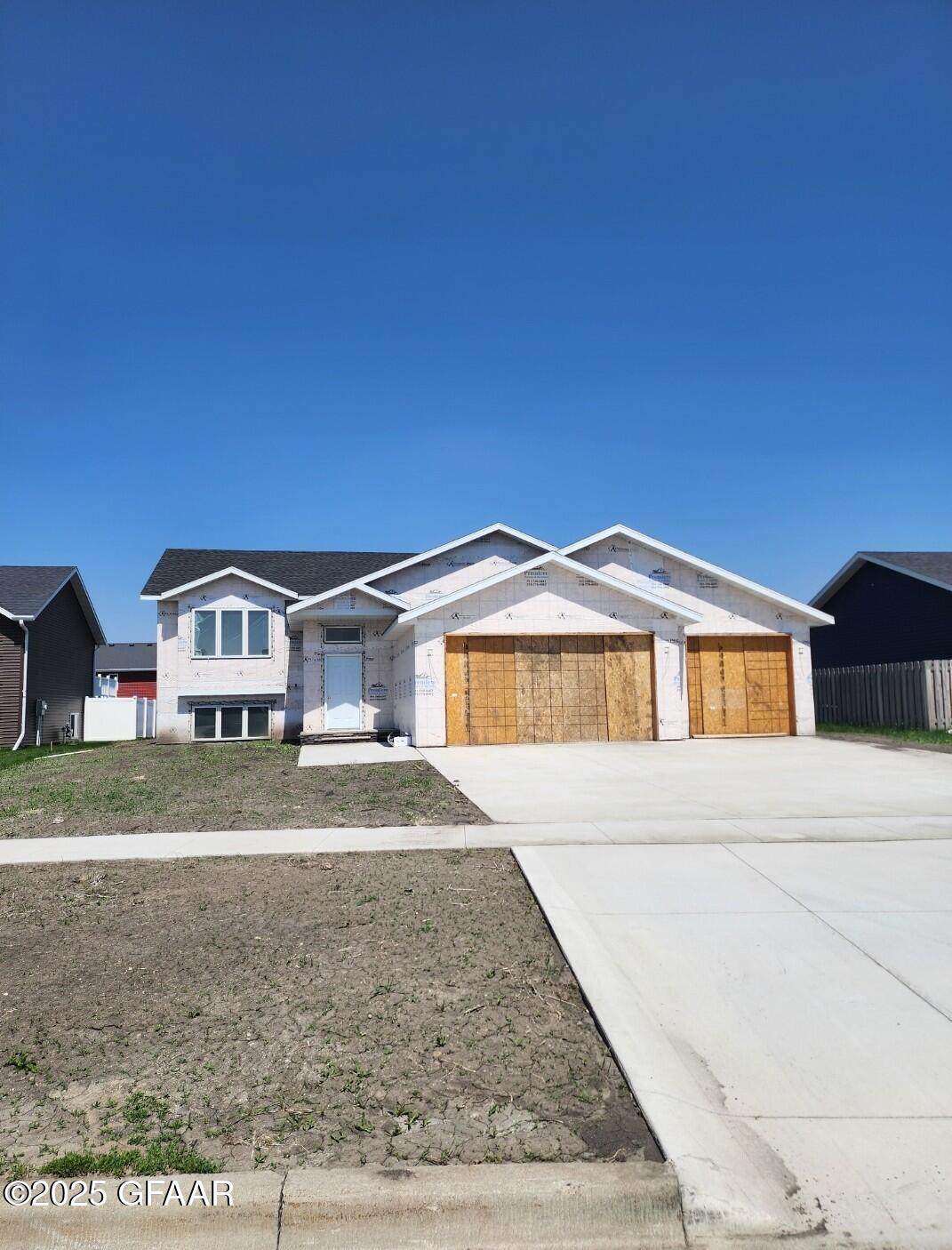 3128 44TH Avenue - Photo 1