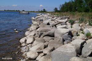 https://bt-photos.global.ssl.fastly.net/grandforks/orig_boomver_1_25-826-2.jpg