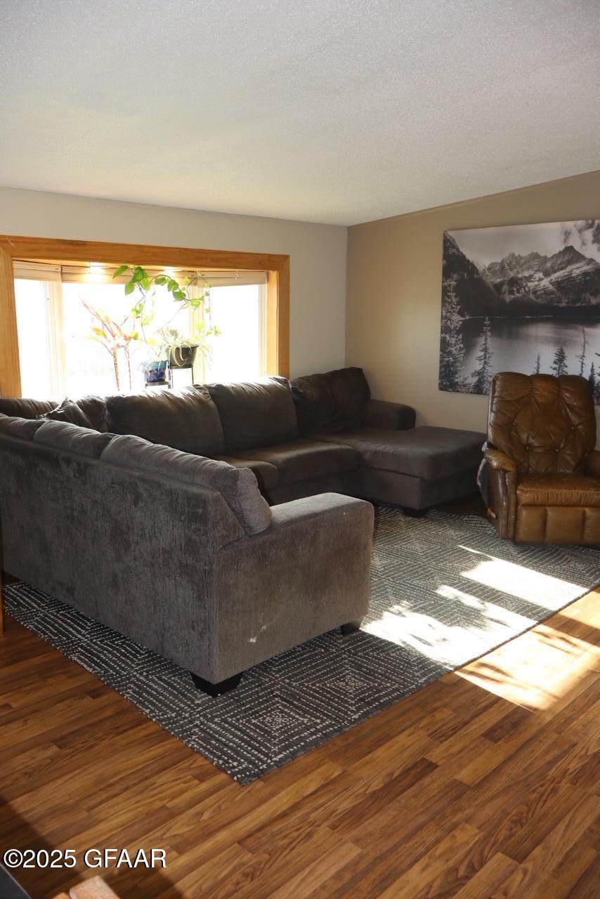 https://bt-photos.global.ssl.fastly.net/grandforks/orig_boomver_1_25-979-2.jpg