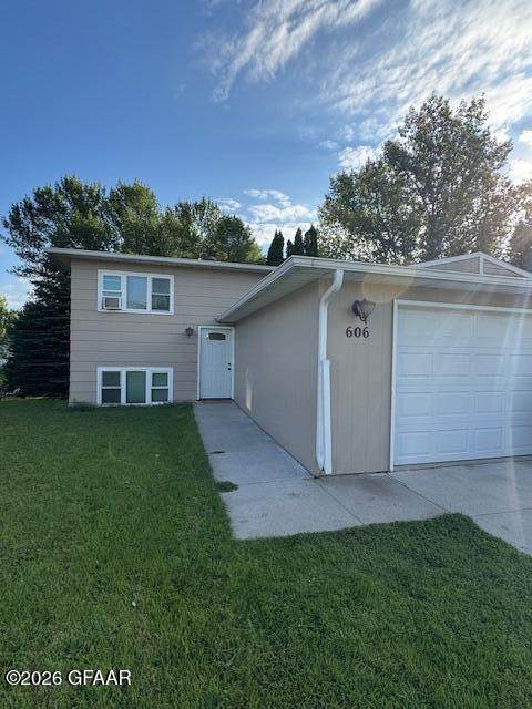 606 41ST Avenue - Photo 1