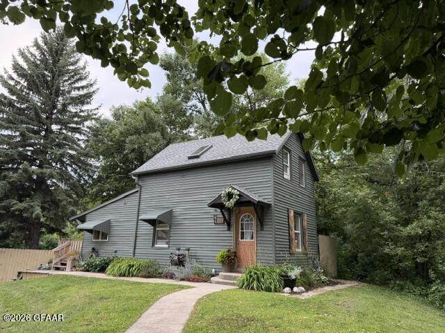 311 Division Avenue - Photo 1