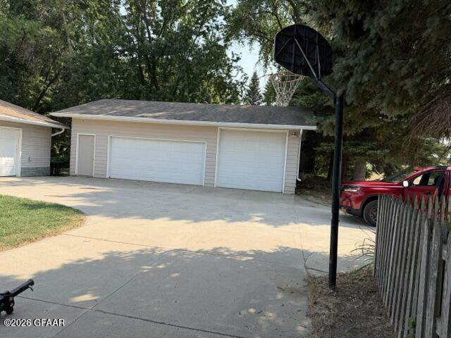 https://bt-photos.global.ssl.fastly.net/grandforks/orig_boomver_1_26-1266-2.jpg