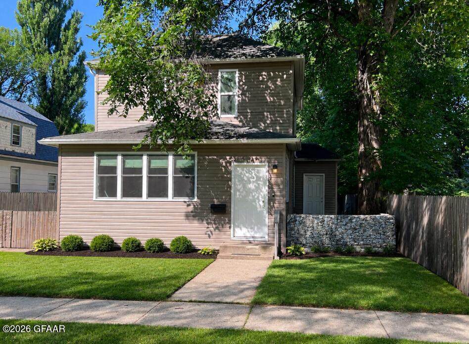 518 Walnut Street - Photo 1