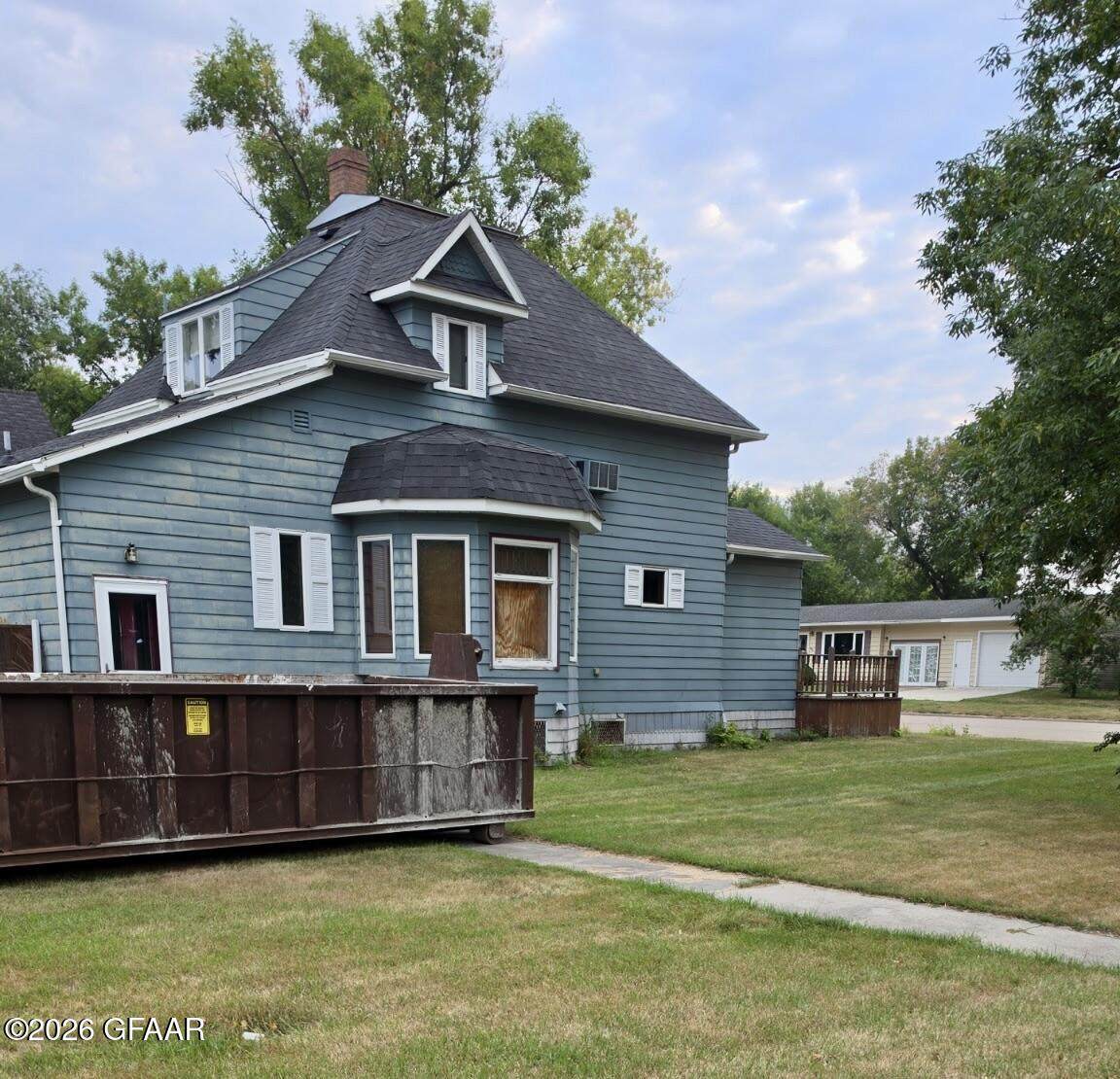 https://bt-photos.global.ssl.fastly.net/grandforks/orig_boomver_1_26-1302-2.jpg