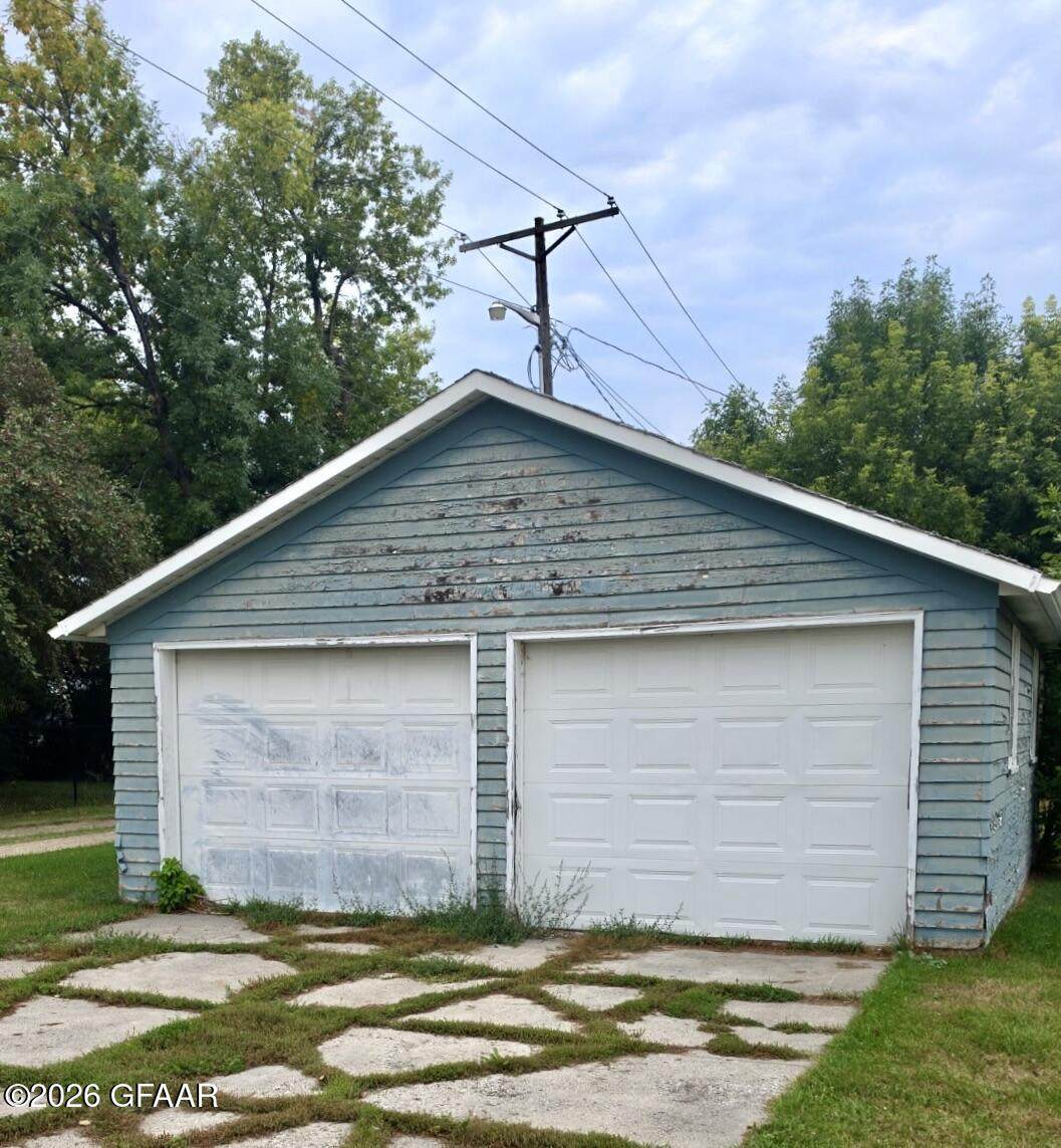 https://bt-photos.global.ssl.fastly.net/grandforks/orig_boomver_1_26-1302-2.jpg