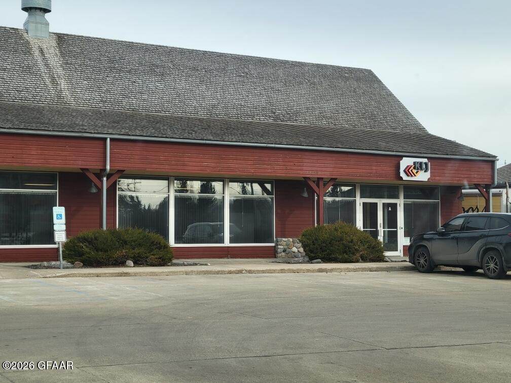 2750 Gateway Drive - Photo 1