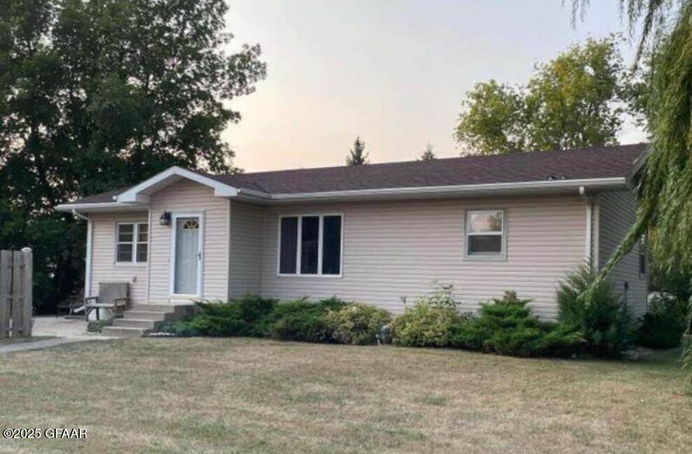 303 4TH Avenue - Photo 1