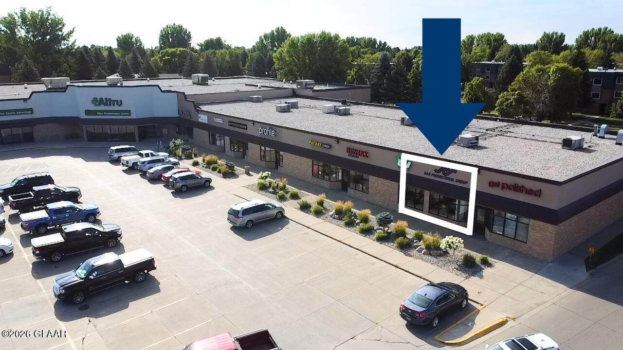 1375 S Columbia Road - Photo 1