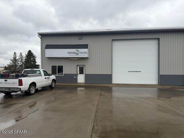 716 46TH Street - Photo 1