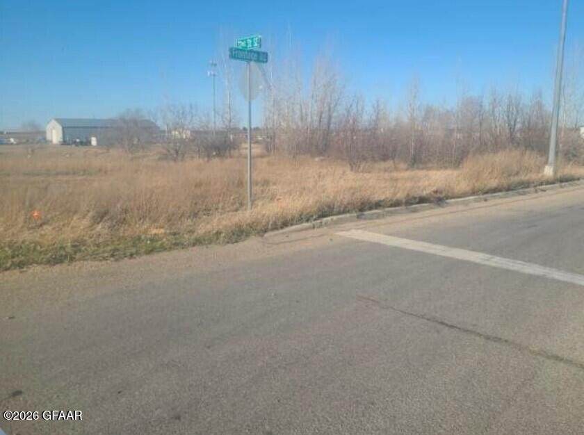 https://bt-photos.global.ssl.fastly.net/grandforks/orig_boomver_1_26-756-2.jpg