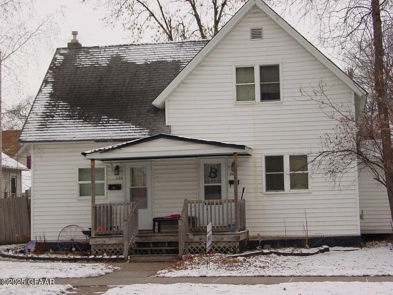 318-320 Walnut Street - Photo 1