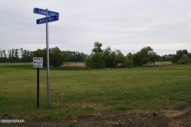 https://bt-photos.global.ssl.fastly.net/grandforks/1280_boomver_2_25-1373-2.jpg
