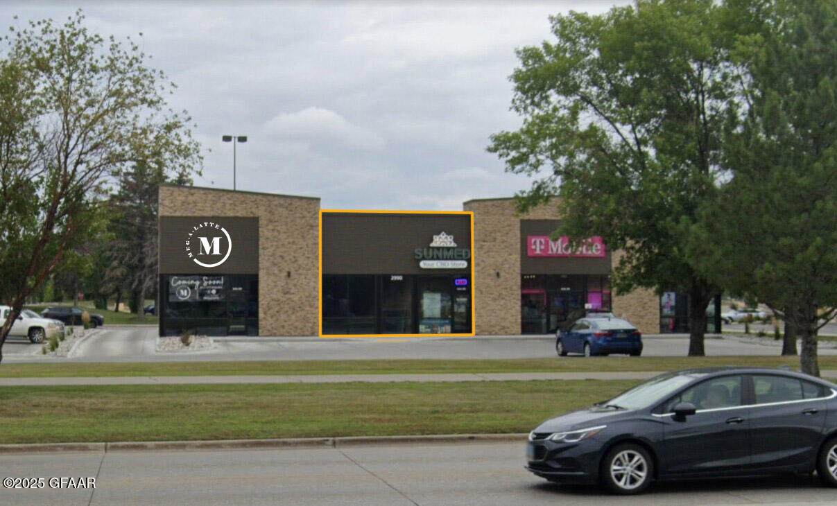 2990 32ND Avenue - Photo 1
