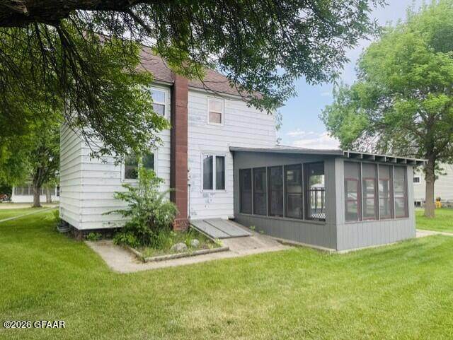 https://bt-photos.global.ssl.fastly.net/grandforks/orig_boomver_1_26-751-2.jpg
