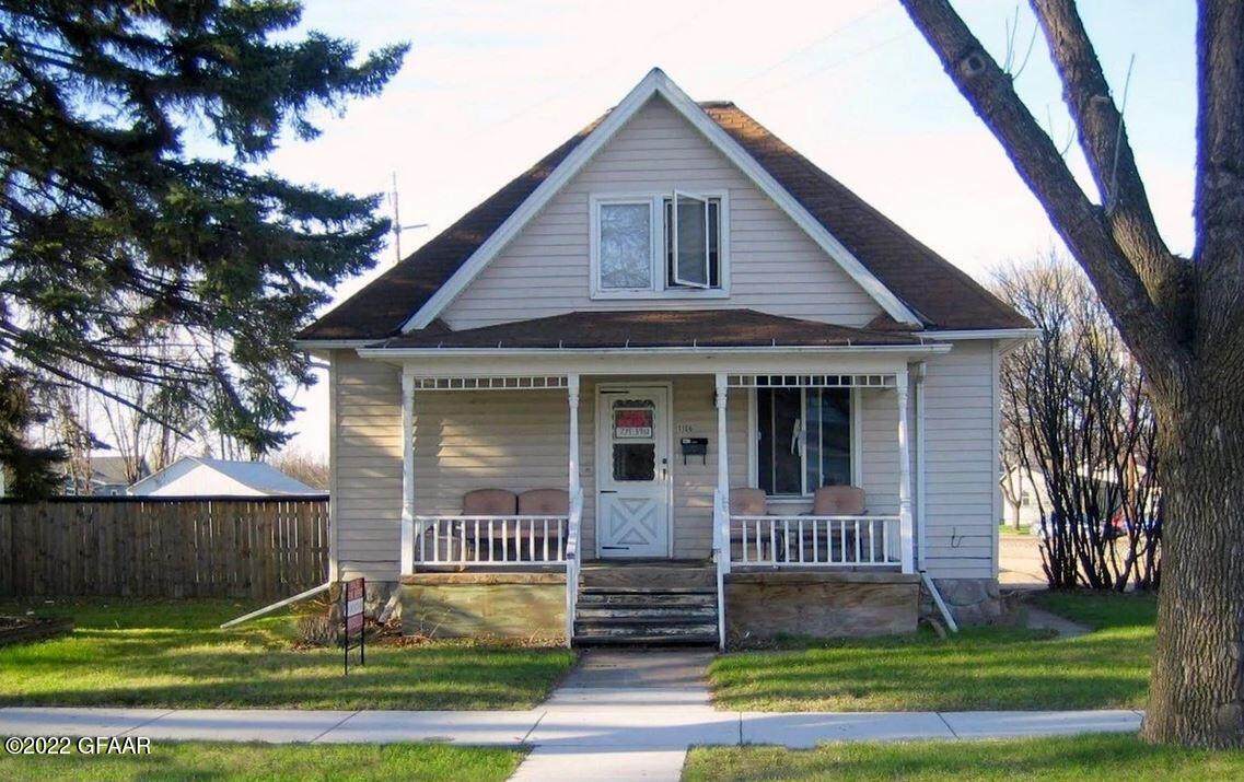 1106 5TH AVE - Photo 1