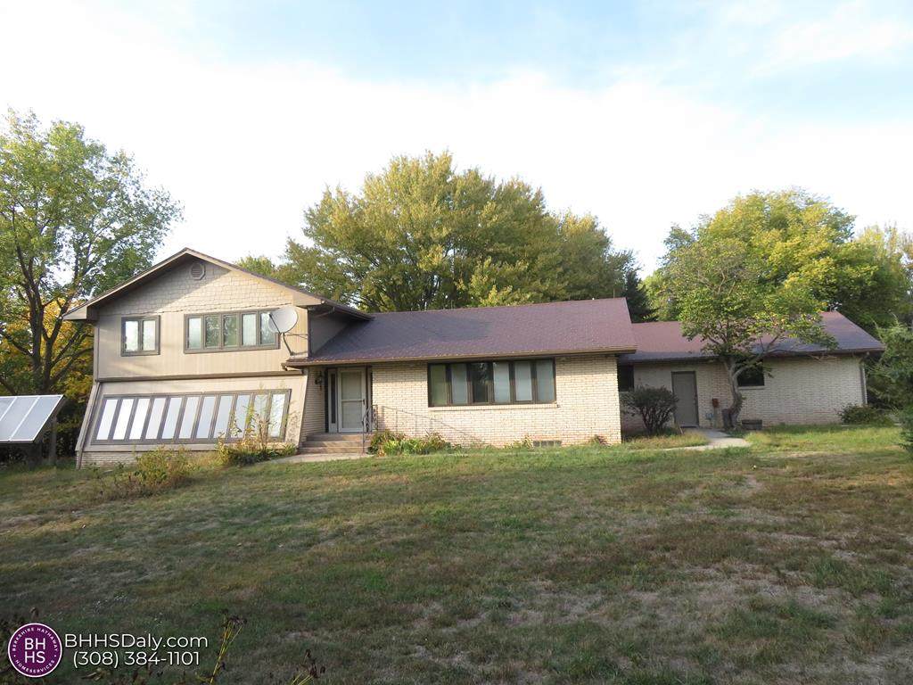 609 8th Rd - Photo 1