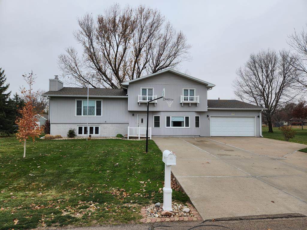2208 Viking Road - Photo 1