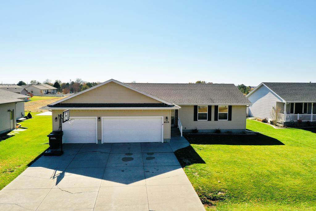 4075 Lillie - Photo 1