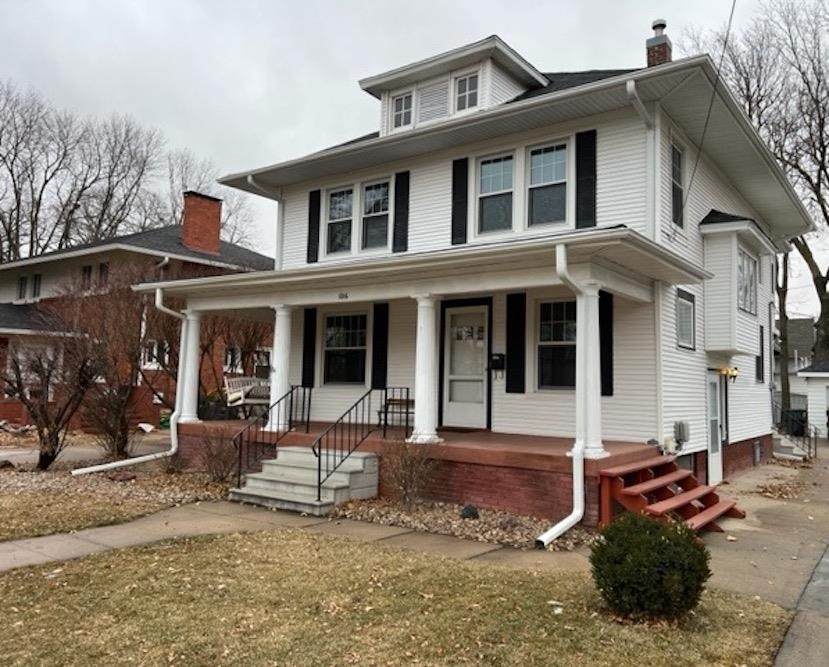 1016 Hastings Ave - Photo 1