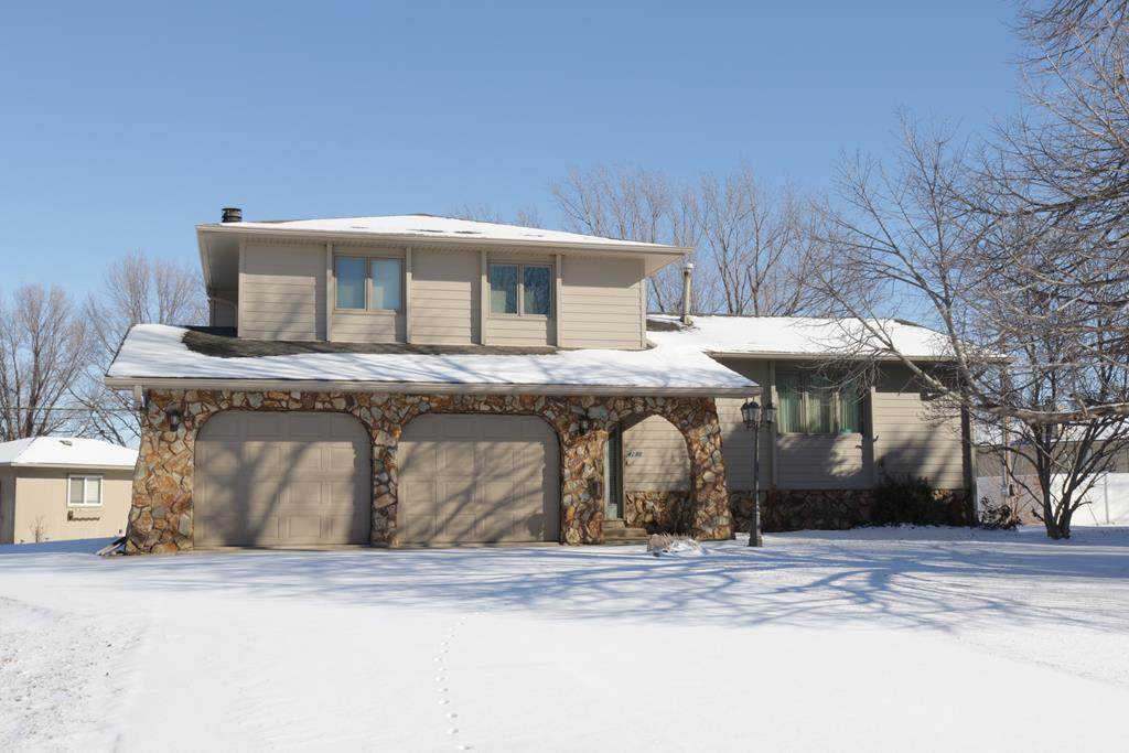 4230 Lariat Ln - Photo 1