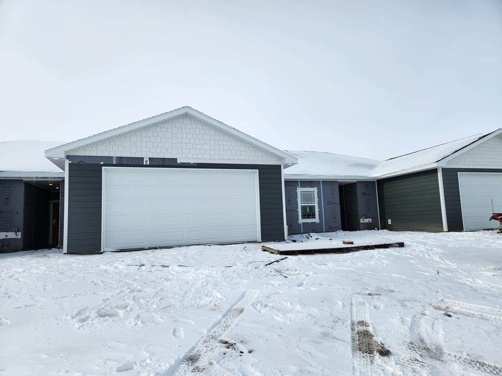 548 Kenneth Dr - Photo 1