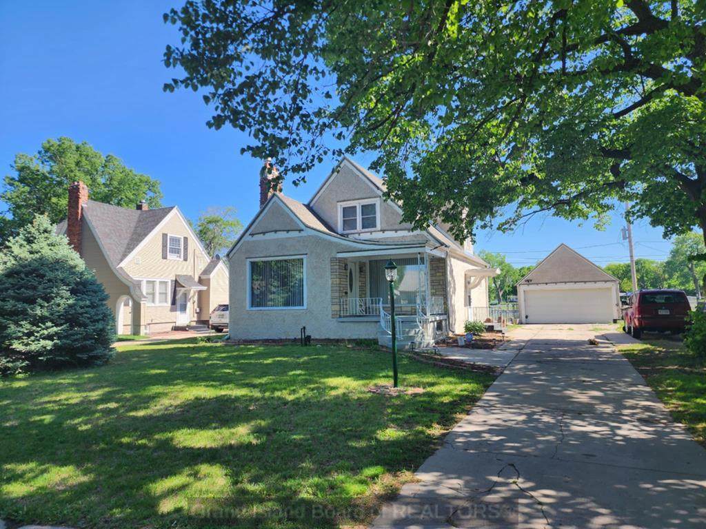 217 Ashton - Photo 1