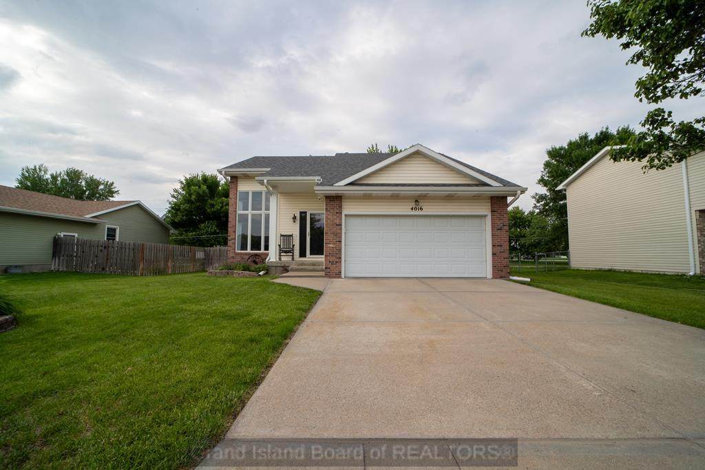 4016 Norseman Ave - Photo 1