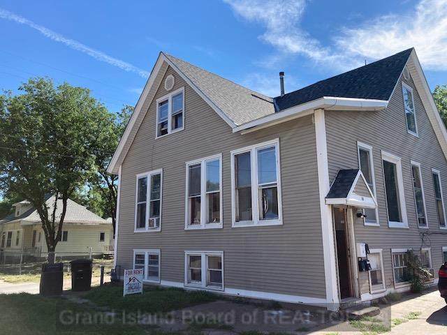 310 Saunders Ave - Photo 1