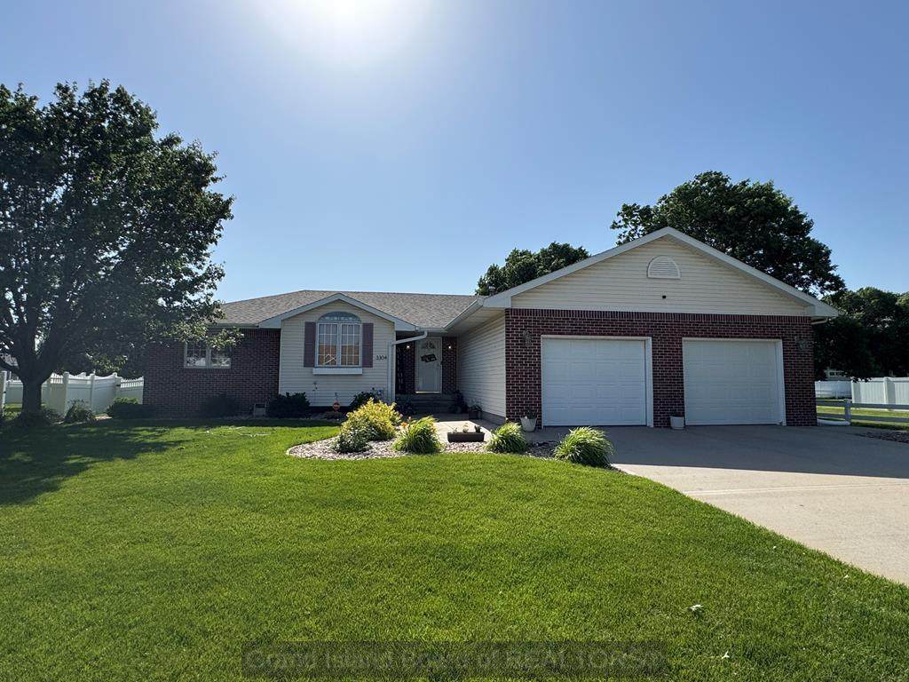 3304 Schroeder Ave - Photo 1
