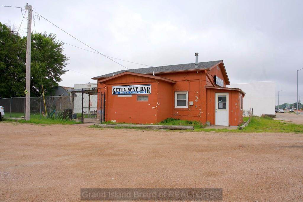 2303 2303 E Hwy 30 - Photo 1