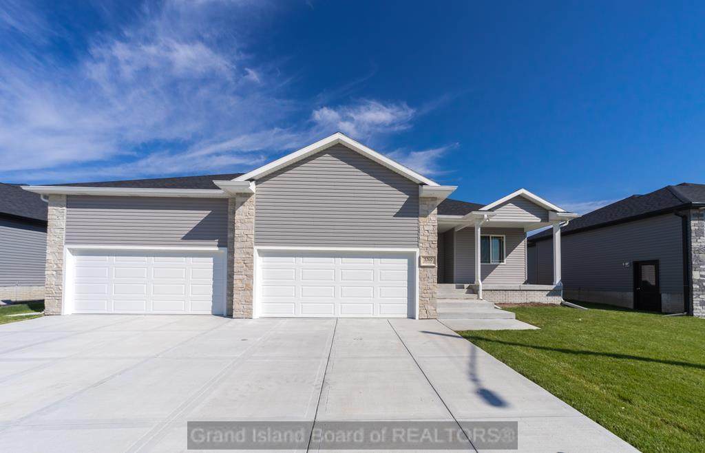 3760 Lilac Ln - Photo 1