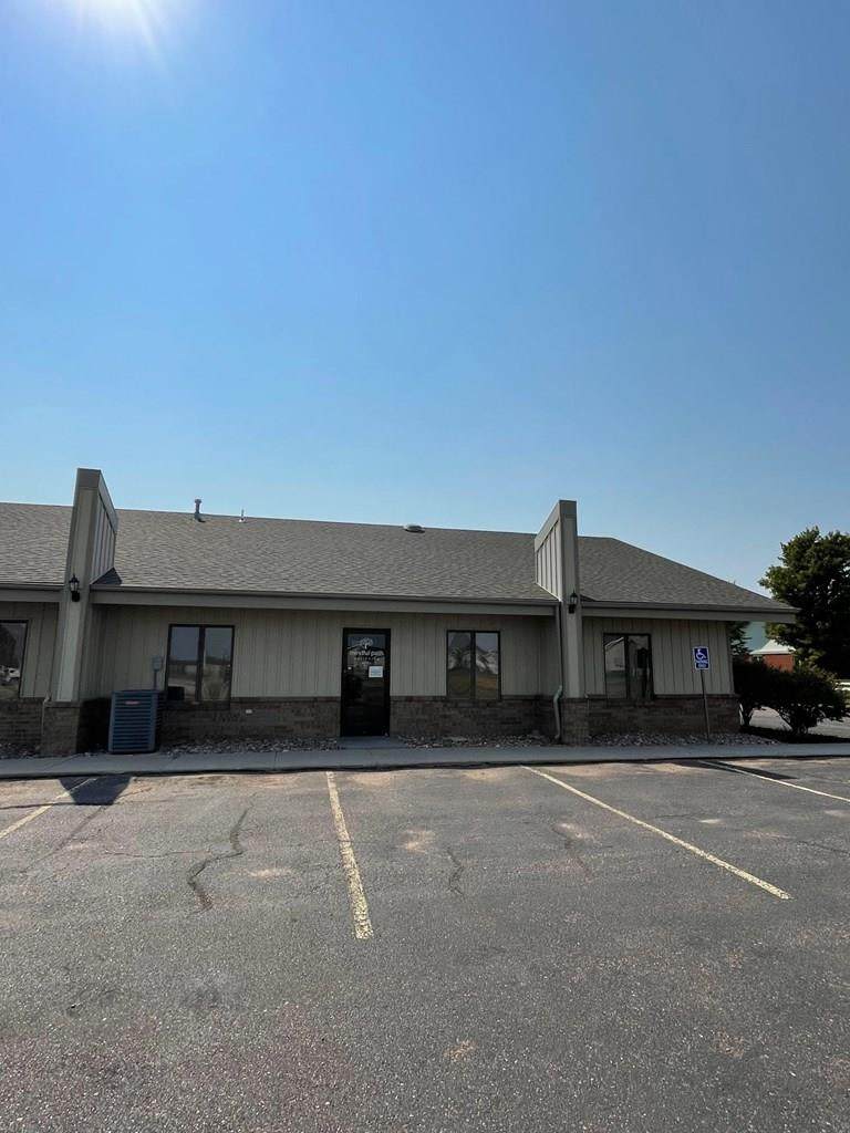 2550 Diers Avenue, Suite L - Photo 1