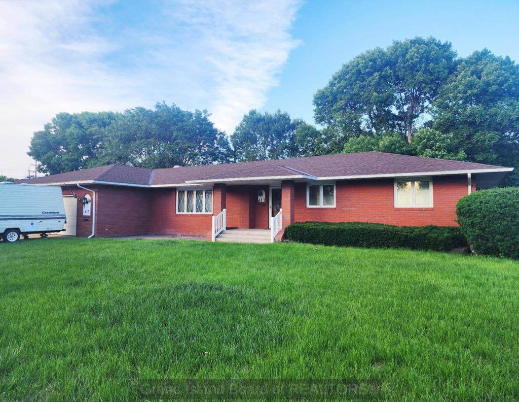 617 Plum - Photo 1
