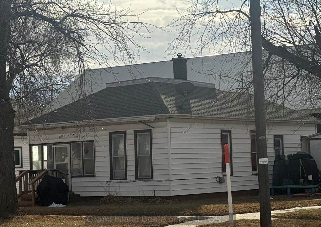 622 Sycamore - Photo 1